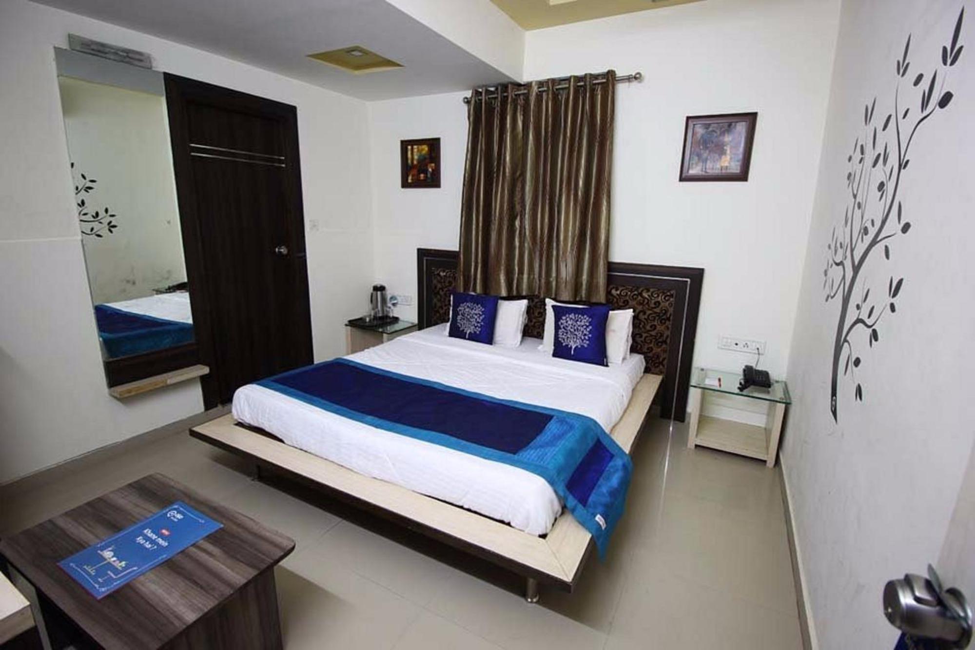 Hotel The Grand Pritam กันตินาการ์ ภายนอก รูปภาพ